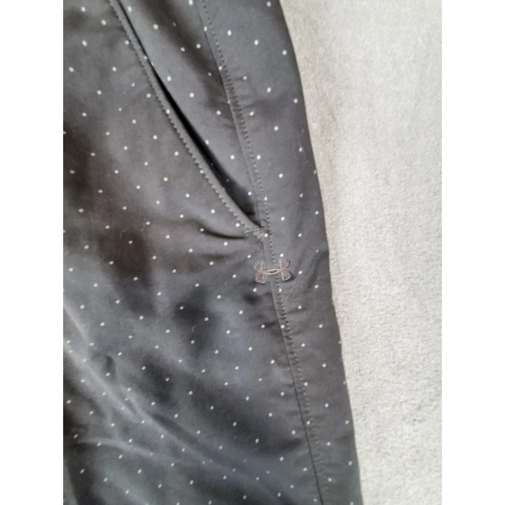 Under Armour Matchplay Golf Short HeatGear Loose Black W/ Polka Dot Mens 30 29.5